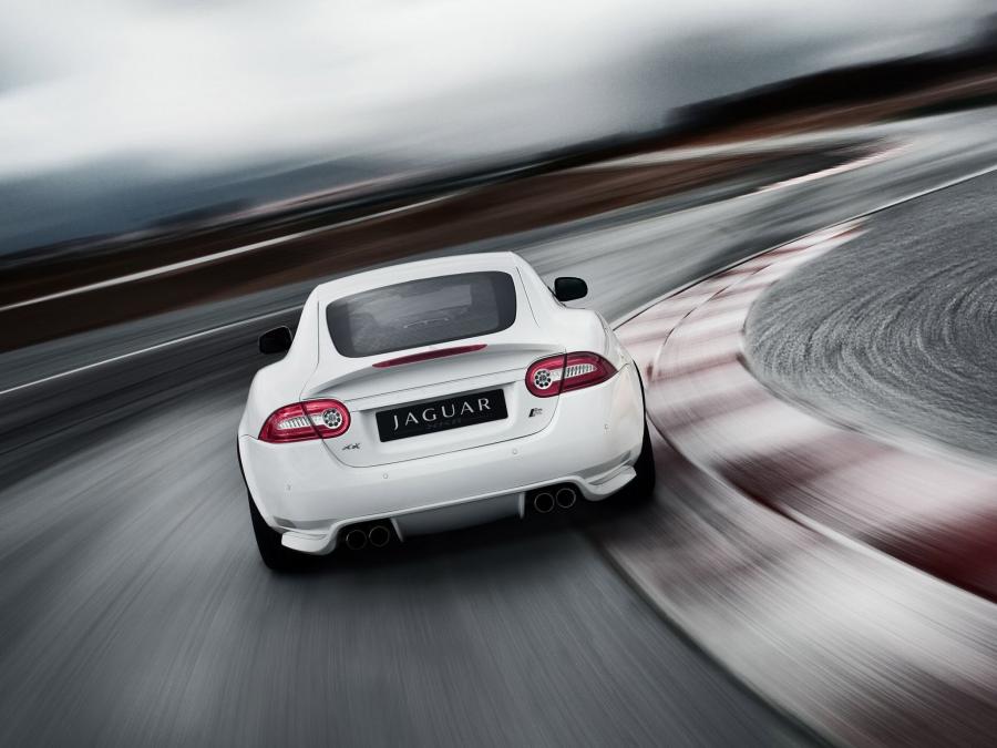  Jaguar XKR Coupe Black Package 2010 года  (фото 15 из 16)